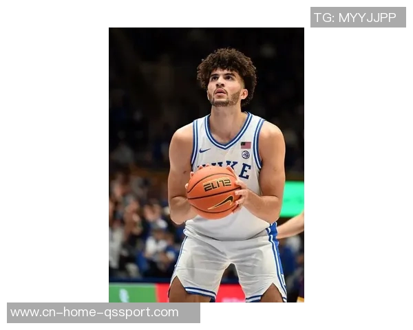 卡梅隆布泽尔25场已有5次得分25两双而他父亲大学101场仅2次